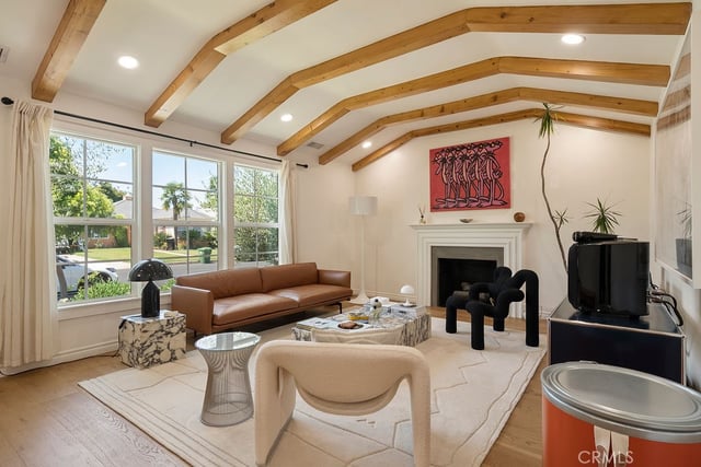 3950 Welland Avenue, Los Angeles, CA 90008 — photo 10 of 51