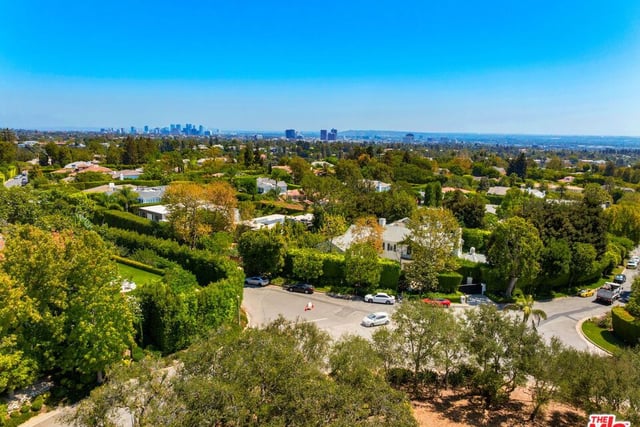 1601 Capri Drive, Pacific Palisades, CA 90272 — photo 5 of 9