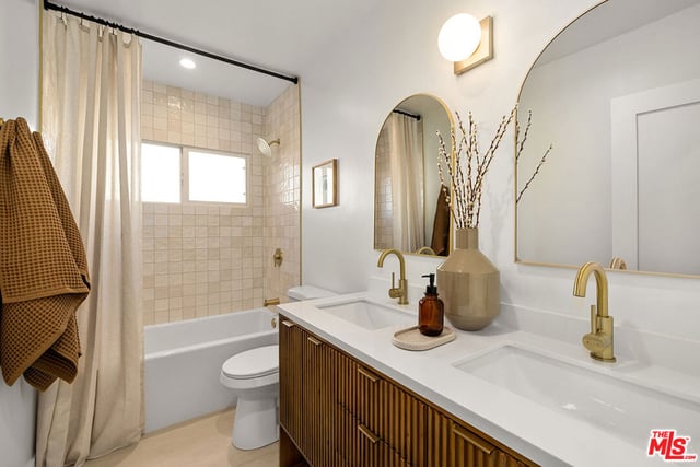 23649 Emelita Street, Woodland Hills, CA 91367 — photo 17 of 29