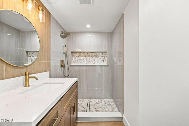 975 E Avenida De Los Arboles, Thousand Oaks, CA 91360 — photo 13 of 19