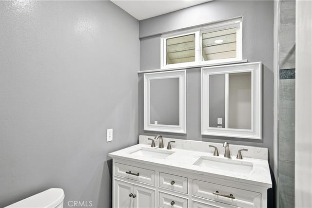 23002 La Granja, Valencia, CA 91354 — photo 36 of 58
