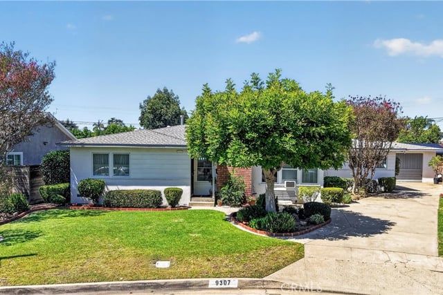 9307 Hasty Ave, Downey, CA 90240 — photo 2 of 56