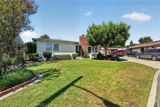 9307 Hasty Ave, Downey, CA 90240 — photo 7 of 56