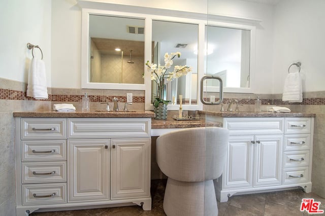 1626 S Canfield Avenue, Los Angeles, CA 90035 — photo 22 of 36