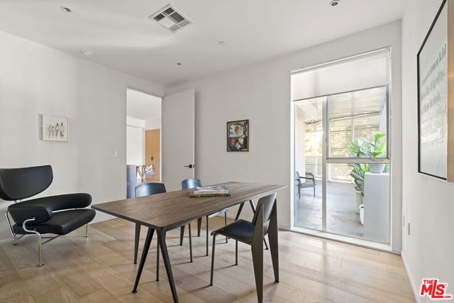 1030 N Kings Road 201, West Hollywood, CA 90069 — photo 12 of 17