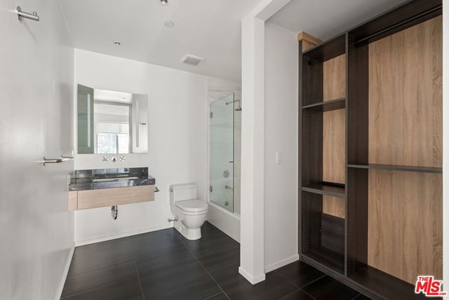 1030 N Kings Road 201, West Hollywood, CA 90069 — photo 13 of 17