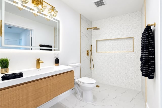 2380 Argonne, Long Beach, CA 90815 — photo 15 of 25