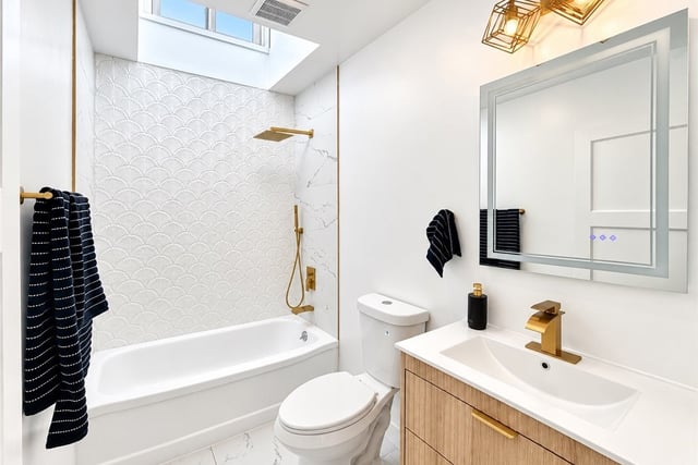 2380 Argonne, Long Beach, CA 90815 — photo 19 of 25