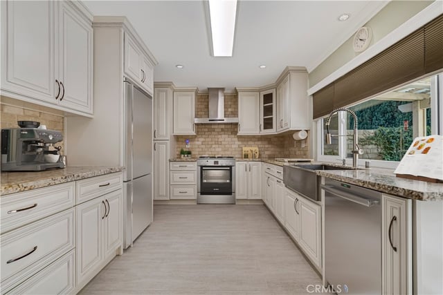 7907 Casaba, Winnetka, CA 91306 — photo 6 of 33
