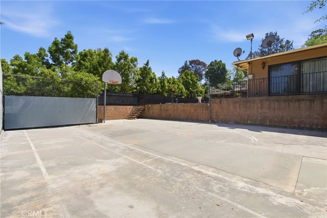4908 Calvin Avenue, Tarzana, CA 91356 — photo 42 of 47