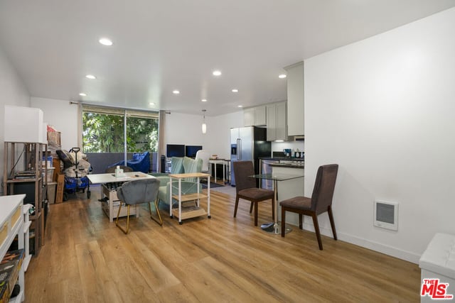 11645 Montana Avenue 222, Los Angeles, CA 90049 — photo 7 of 26