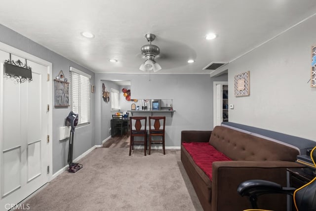 221 W Hillcrest Boulevard, Inglewood, CA 90301 — photo 6 of 56