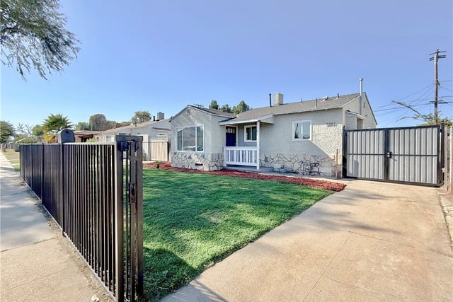 2207 W 132ND, Compton, CA 90059 — photo 3 of 21