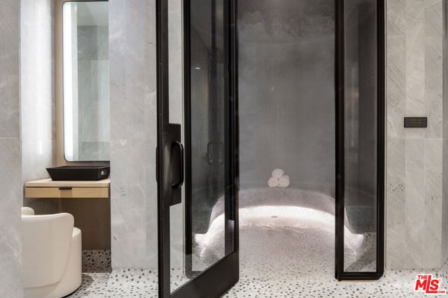 211 W Elm Court 7D, Los Angeles, CA 90067 — photo 11 of 22