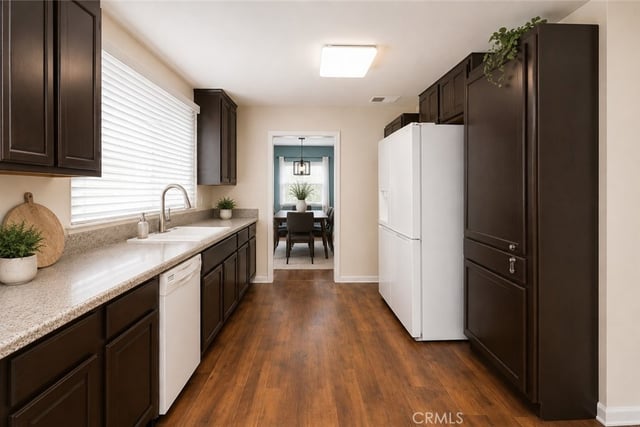 11216 Erwin Street, North Hollywood, CA 91606 — photo 5 of 15