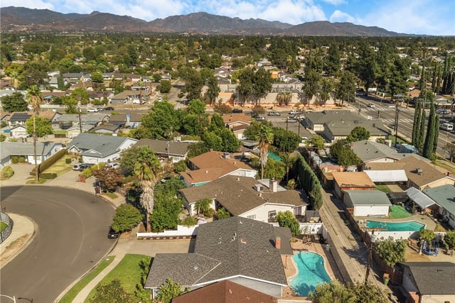 16634 Blackhawk, Granada Hills, CA 91344 — photo 34 of 36