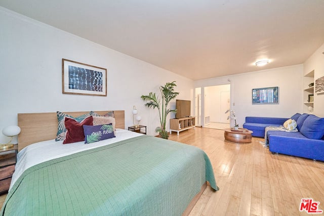 425 S Kenmore Avenue 104, Los Angeles, CA 90020 — photo 15 of 34