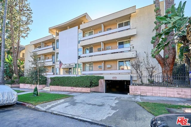 425 S Kenmore Avenue 104, Los Angeles, CA 90020 — photo 24 of 34