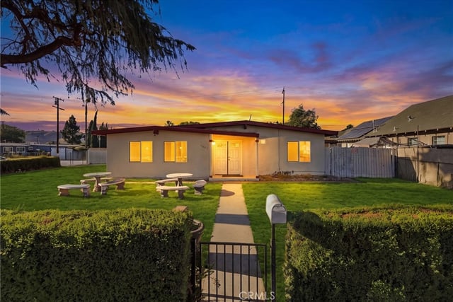 2065 W Orange Grove, Pomona, CA 91768 — photo 3 of 39
