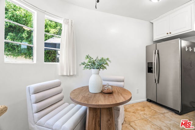 1185 Hauser Boulevard, Los Angeles, CA 90019 — photo 22 of 48
