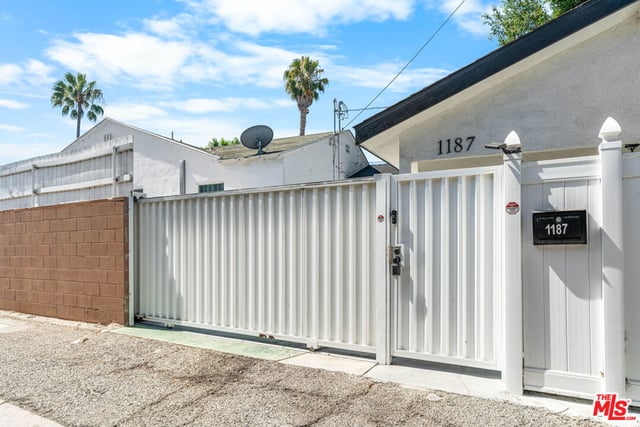 1185 Hauser Boulevard, Los Angeles, CA 90019 — photo 34 of 48
