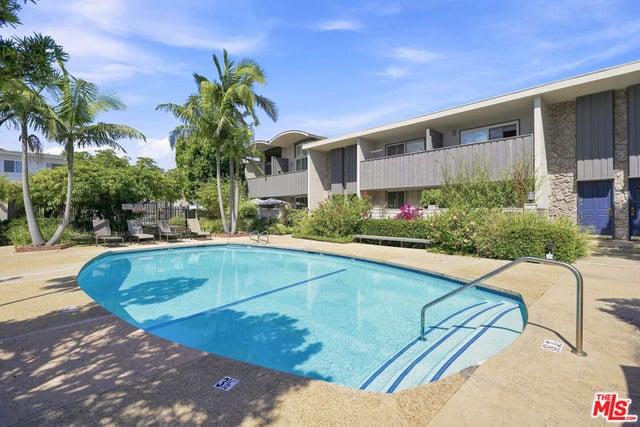13235 Fiji Way F, Los Angeles, CA 90292 — photo 31 of 35