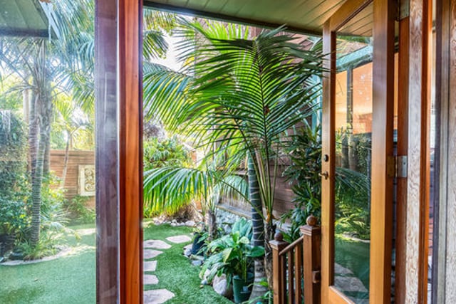 454 N East Rustic Road, Santa Monica, CA 90402 — photo 17 of 24