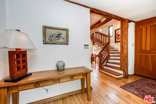 454 N East Rustic Road, Santa Monica, CA 90402 — photo 4 of 24