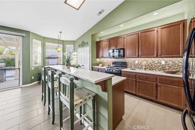 3451 Racquet Lane, Palmdale, CA 93551 — photo 15 of 36