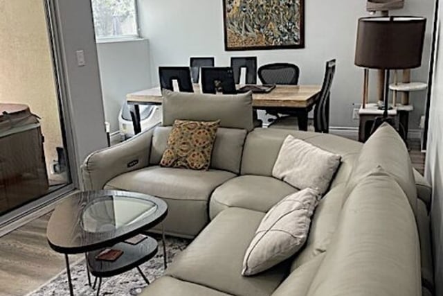 1015 N Kings Road 104, West Hollywood, CA 90069 — photo 16 of 35