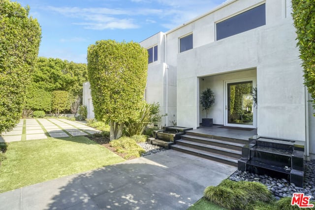 1116 Linda Flora Drive, Los Angeles, CA 90049 — photo 29 of 31