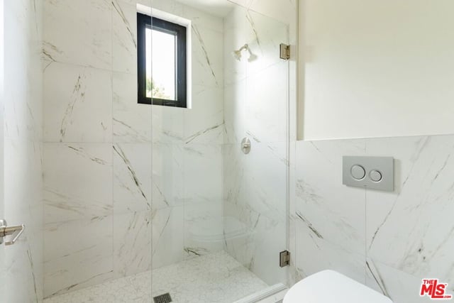 1051 N Spaulding Avenue E, West Hollywood, CA 90046 — photo 38 of 59
