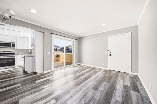 2915 Deacon St Unit #17, Simi Valley, CA 93065 — photo 2 of 25