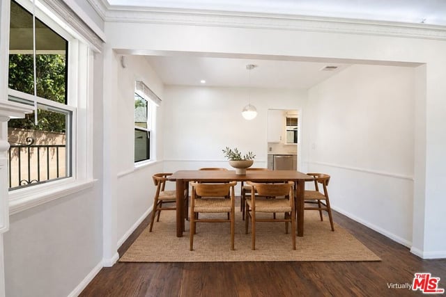 414 University Avenue, Burbank, CA 91504 — photo 11 of 58