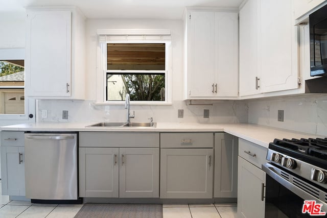 414 University Avenue, Burbank, CA 91504 — photo 21 of 58