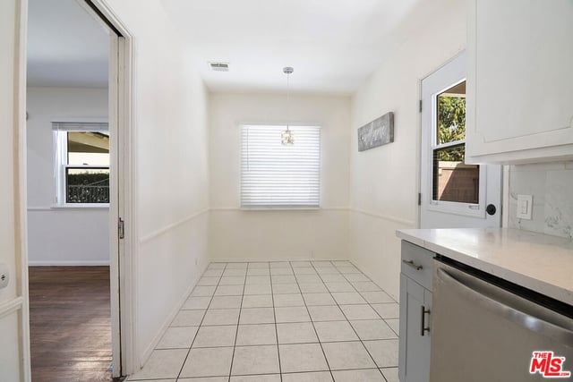 414 University Avenue, Burbank, CA 91504 — photo 26 of 58