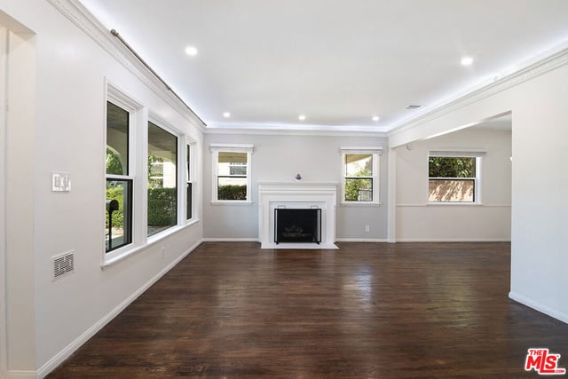 414 University Avenue, Burbank, CA 91504 — photo 5 of 58