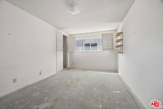 10445 Eastborne Avenue 203, Los Angeles, CA 90024 — photo 8 of 12