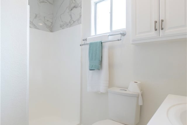 232 W 40th Place, Los Angeles, CA 90037 — photo 10 of 61
