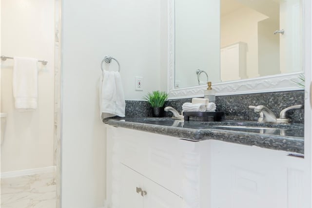 232 W 40th Place, Los Angeles, CA 90037 — photo 29 of 61