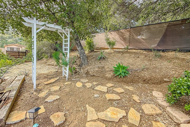 1059 Alta Vista, Simi Valley, CA 93063 — photo 22 of 38
