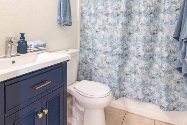 2713 Antonio Drive 203, Camarillo, CA 93010 — photo 18 of 35