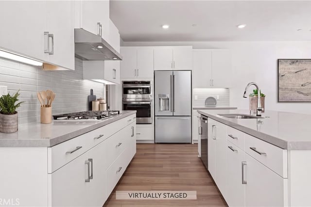 27322 Bear Paw Lane, Valencia, CA 91355 — photo 10 of 34
