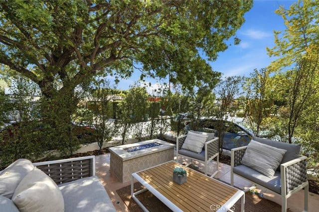 9127 Hargis, Los Angeles, CA 90034 — photo 4 of 60