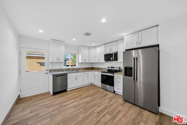17623 Burbank Boulevard, Encino, CA 91316 — photo 11 of 41