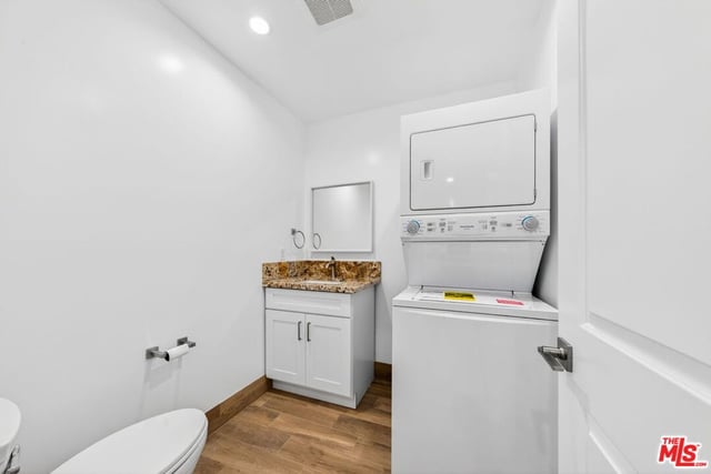 17623 Burbank Boulevard, Encino, CA 91316 — photo 21 of 41