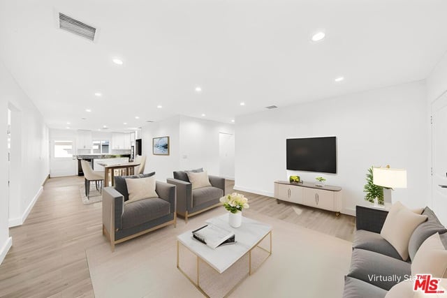 17623 Burbank Boulevard, Encino, CA 91316 — photo 9 of 41