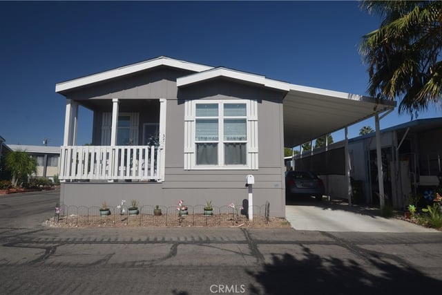 21001 Plummer Street 37, Chatsworth, CA 91311 — photo 2 of 20