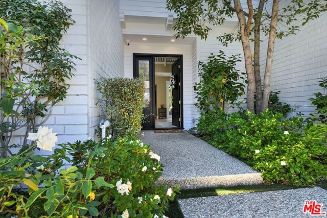 3177 Hutton Drive, Beverly Hills, CA 90210 — photo 4 of 75