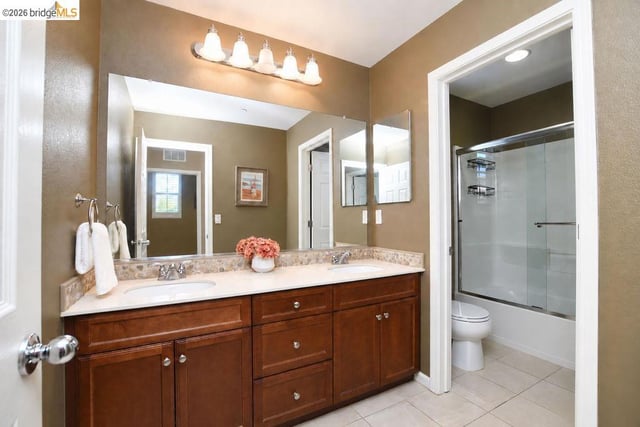 806 Queen Palm Ln, Brentwood, CA 94513 — photo 22 of 50